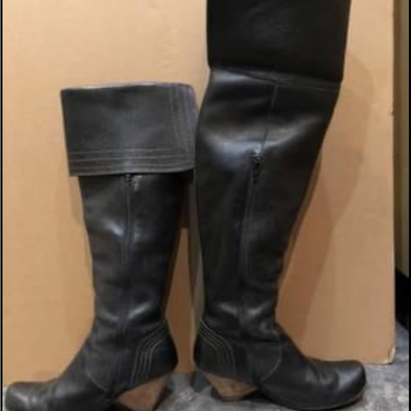 Ruby Creek Fluevog Boots - size 7 - Picture 8 of 9